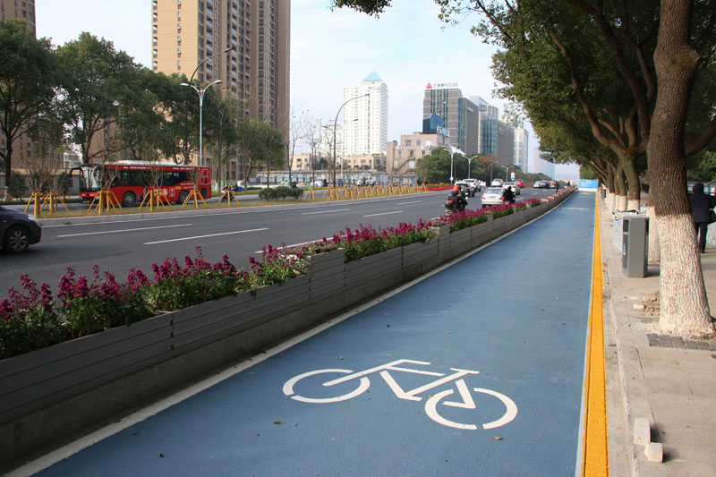 温州市锦绣路非机动车道